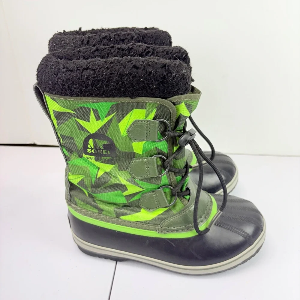 Sorel Pac Nylon Snow Boots Kids 3 Green Geometric Camo Waterproof Winter